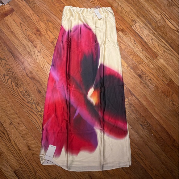 NWT! Abercrombie & Fitch Strapless Dress in Cream & Red Floral Wedding/Vacation - Picture 5 of 11